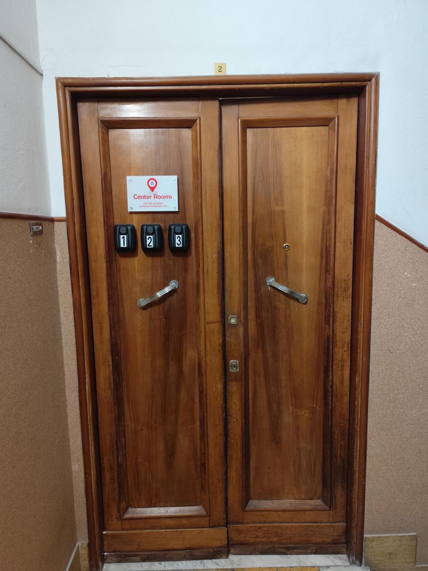 Center Rooms Специя Экстерьер фото