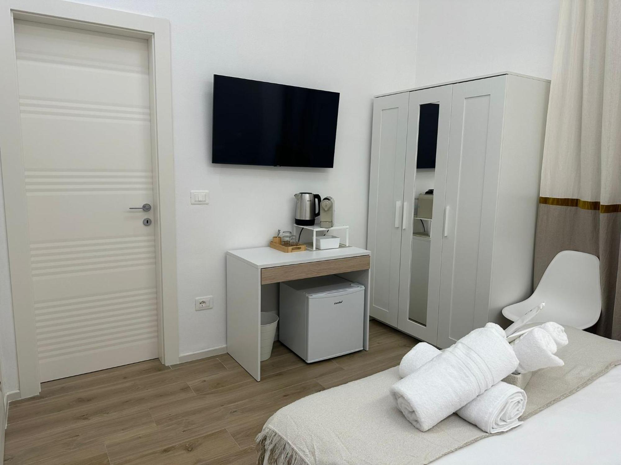 Center Rooms Специя Экстерьер фото