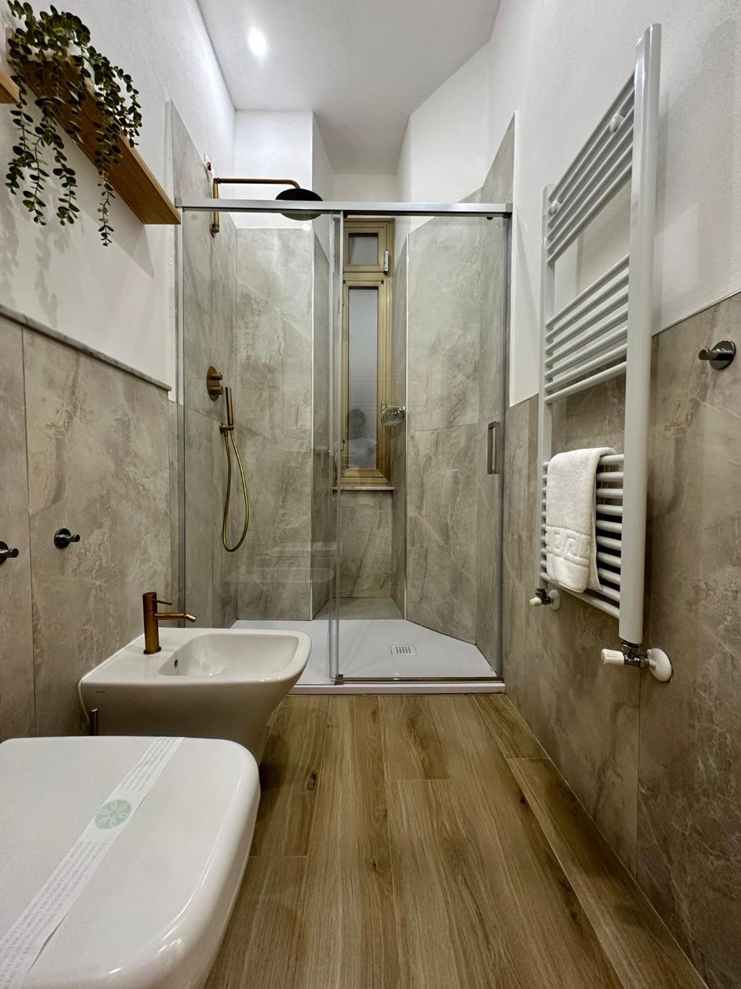 Center Rooms Специя Экстерьер фото