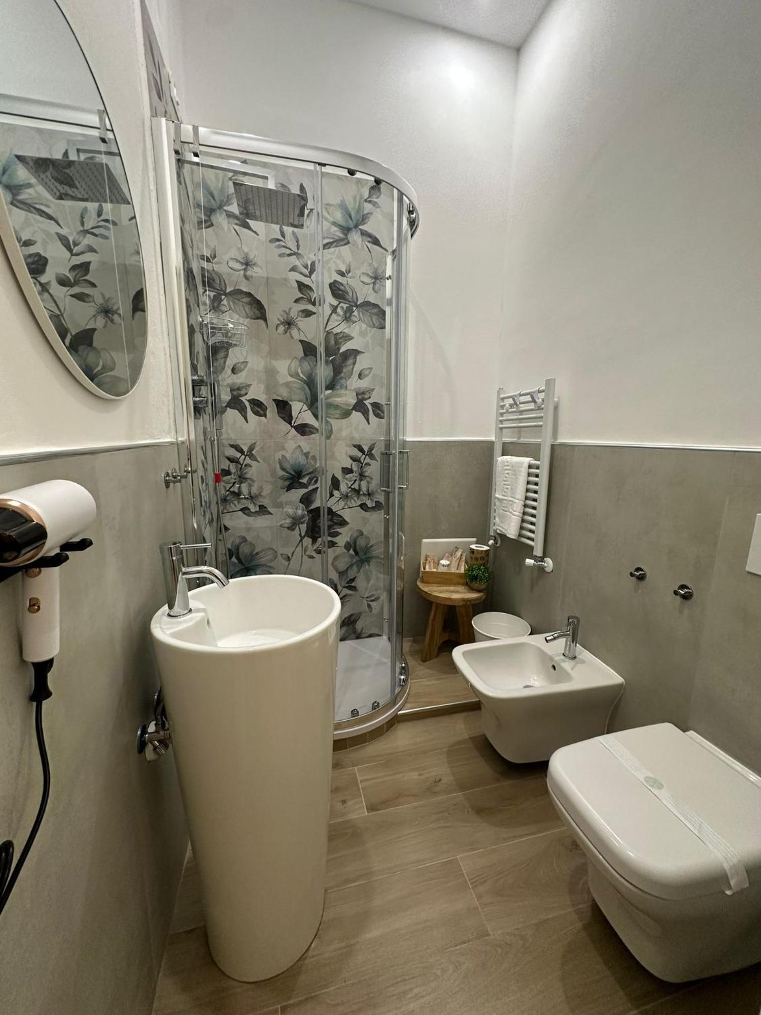 Center Rooms Специя Экстерьер фото